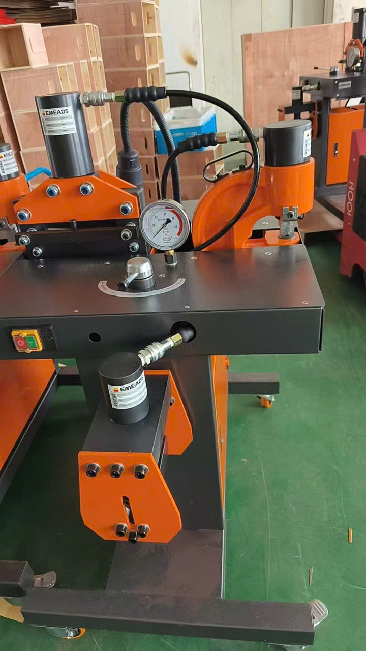 Máy gia công thanh cái VHB-200-1