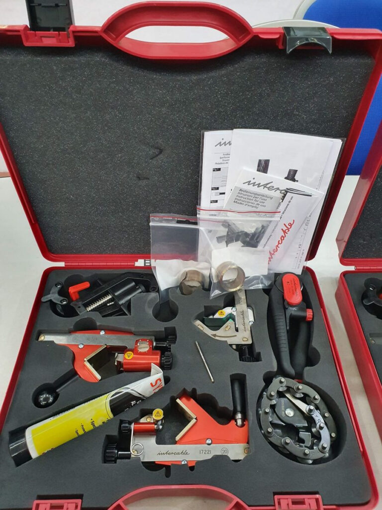 Bộ dụng cụ làm đầu cáp Intercable 1799011 - Dungcuchuyendung.vn